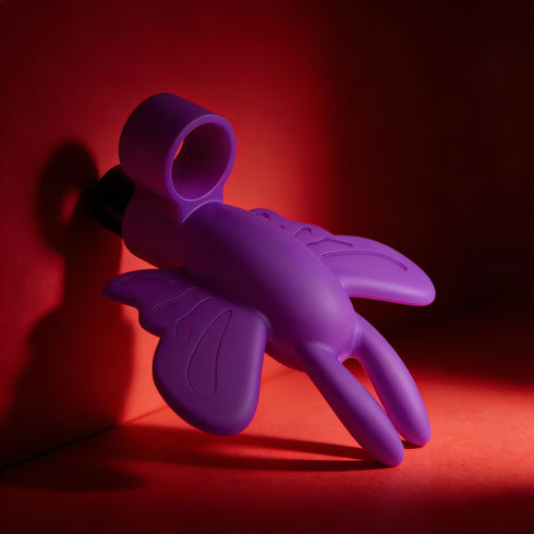 The 9's Flirt finger Butterfly Finger Vibrator