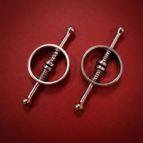 Rouge Stainless Steel Nipple Clamps in Clamshell